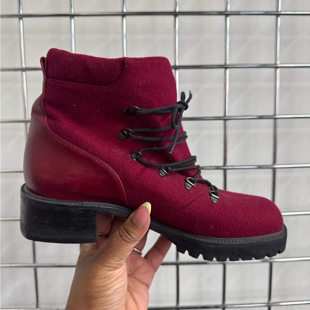 Stuart Weitzman Wine Burgundy Leather Wool Ankle Combat Boots Womens Size 7.5
